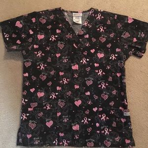 UA Scrubs Scrub Top Women pink heart Breast cancer